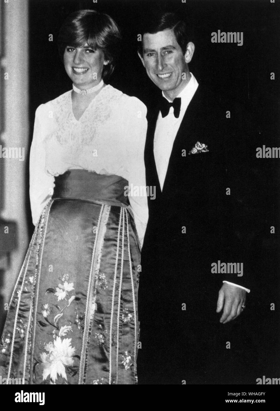 Lady Diana Spencer und Prinz Charles diniert mit der Königin Mutter am 24. Februar 1981, deren Engagement Tag Stockfoto