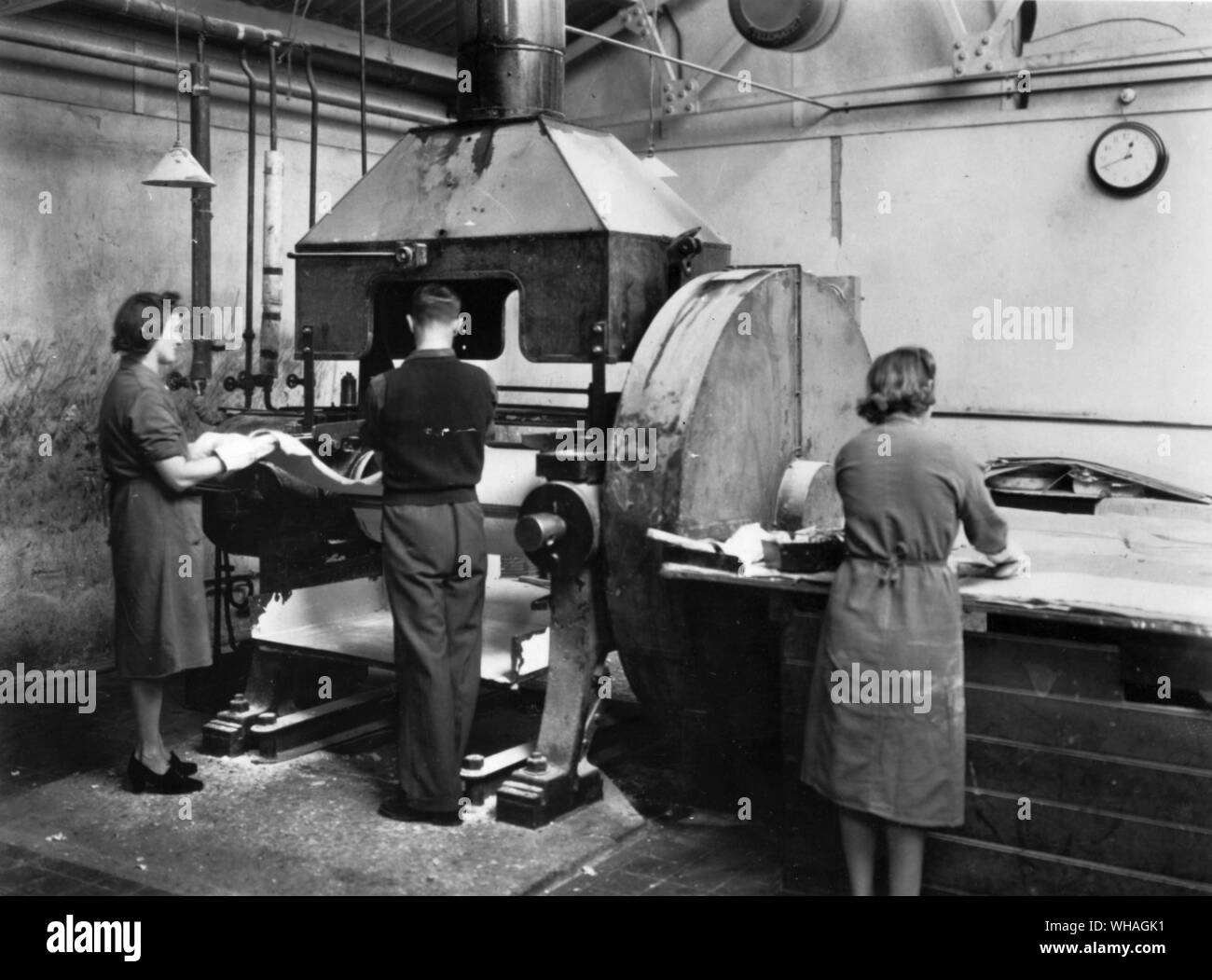 Kriegszeit Produktion von PVC Stockfoto