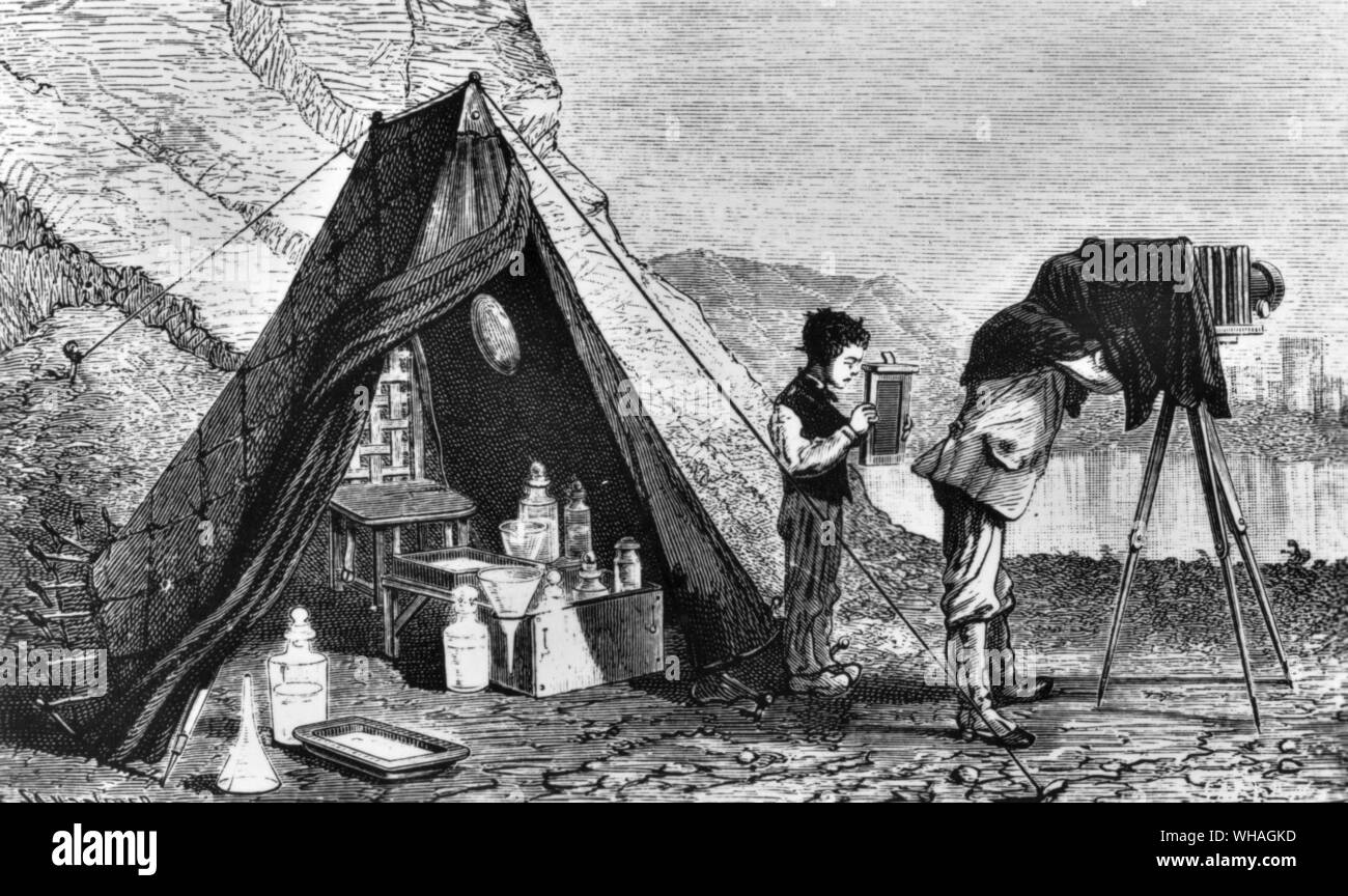 Fotografie in den 1860er Jahren, wenn ein Fotograf hatte nicht nur eine Kamera, sondern ein Zelt und Chemie vorzubereiten und nassen Collodium platten Prozess zu tragen Stockfoto