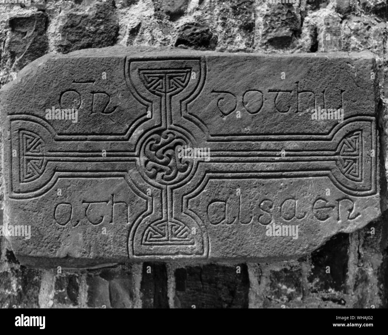 Offaly. Clonmacnoise. Die frühen christlichen Grabplatte. Stockfoto