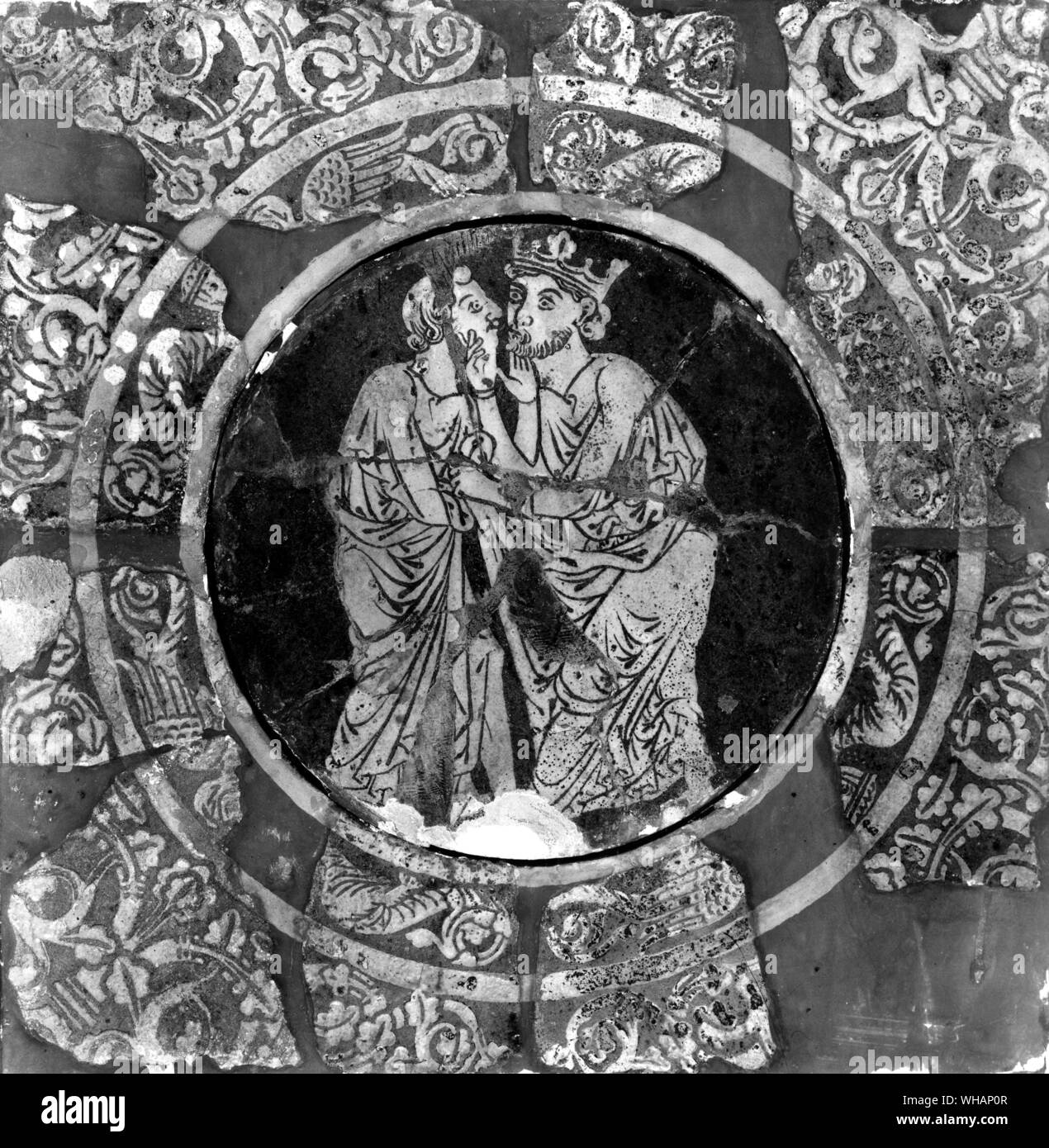 Chertsey Abbey. Markieren küsse Tristram. Eine der 27 Fliesen in Serie die Geschichte von Tristram und Isolde Stockfoto