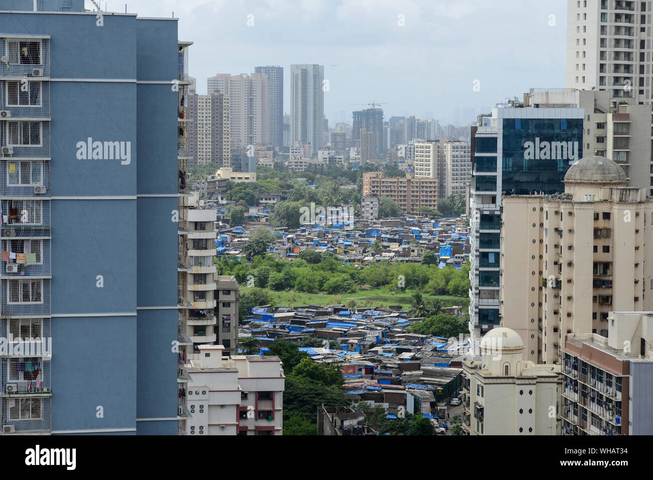 Mumbai Slum Apartment Block India Stockfotos Und Bilder Kaufen Alamy