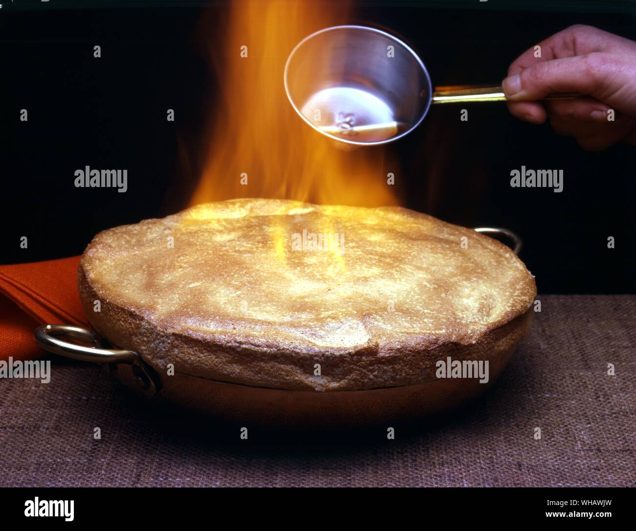 Dessert Omelette. Omelette souffleea la Vanille. Vanille Souffle Omelette Stockfoto