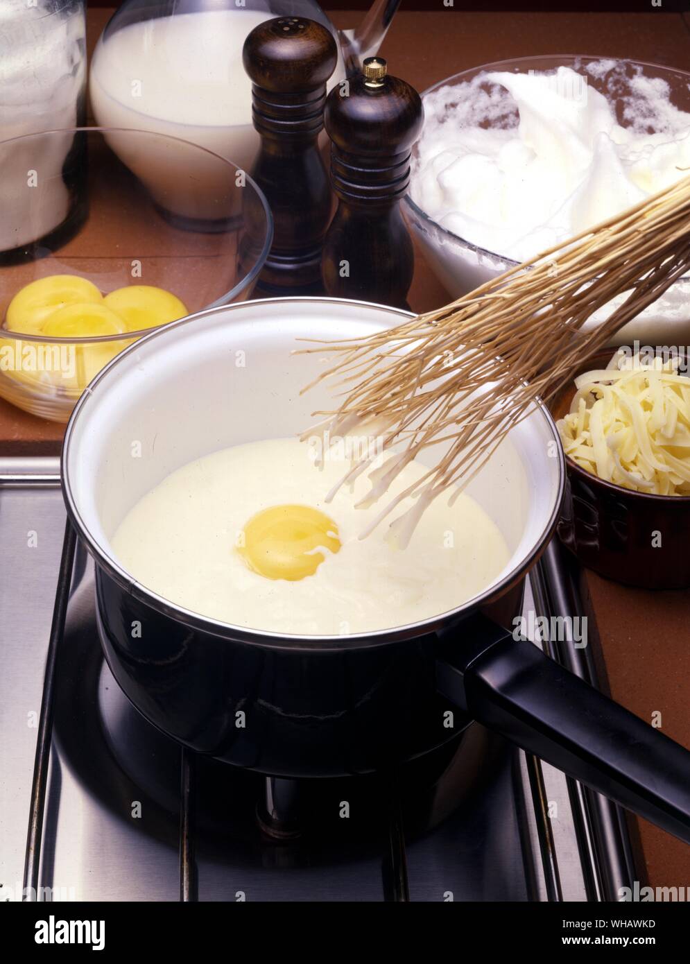 Französische Küche von Eileen Reece.. . Die Scouffle Au Fromage Käse Auflauf. Stockfoto