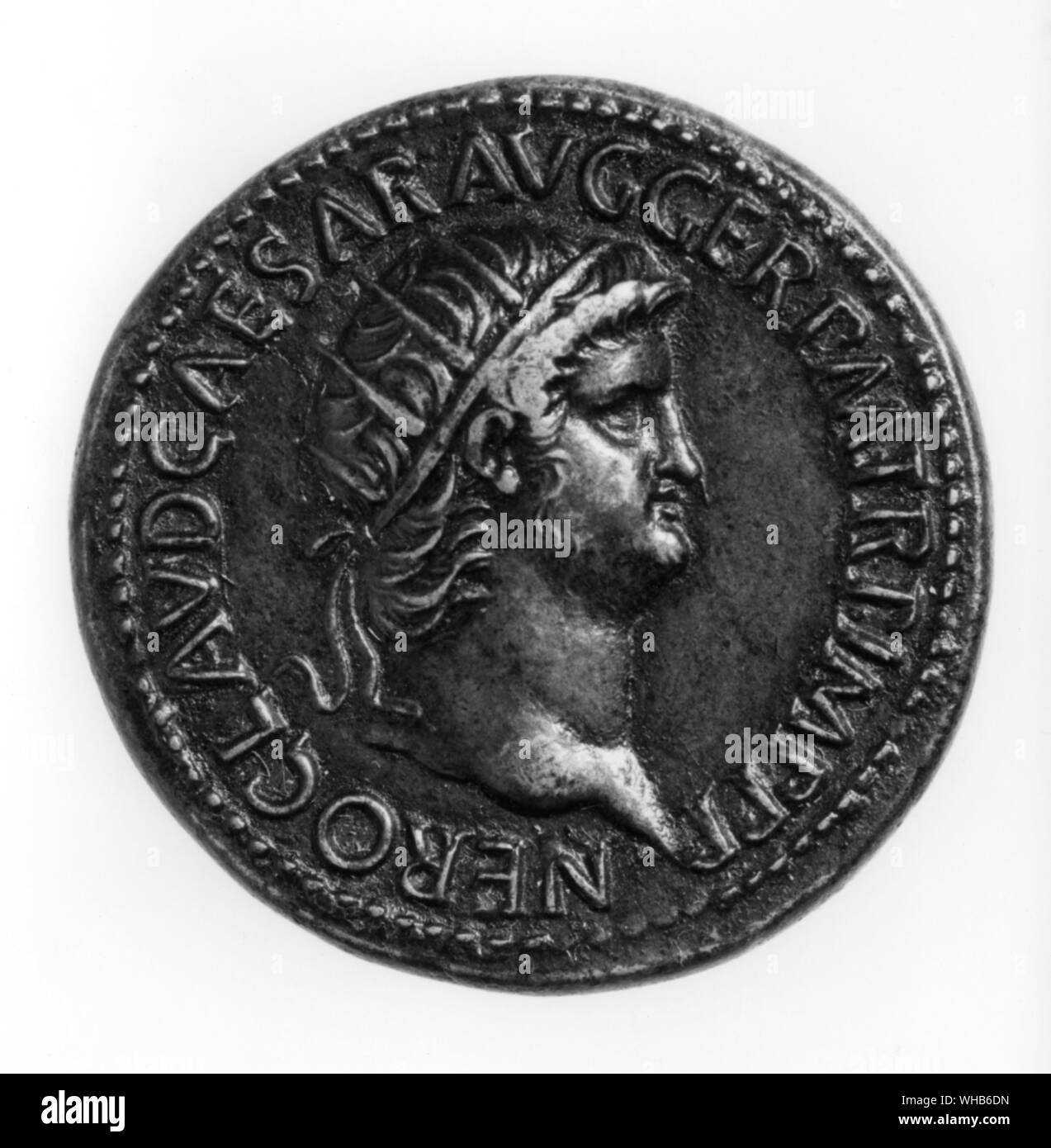 Münze von Nero C.50 - Vorderseite - Nero Claudius Caesar Augustus Germanicus (15. Dezember, 37 Juni 9, 68), geb. Lucius Domitius Ahenobarbus, auch Nero Claudius Caesar Drusus Germanicus genannt wurde, war die fünfte und letzte Römische Kaiser der Patrizier. Stockfoto