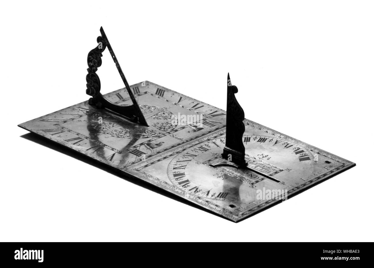 Analemnatic wählen um 1700, von Thomas Tuttell von London - die niedrigere Dial fungiert als Sun Kompass der Dfü zu orientieren. Länge, 4 x 3 1/3 Zoll oder 10 x 8 cm. Das British Museum, London Stockfoto