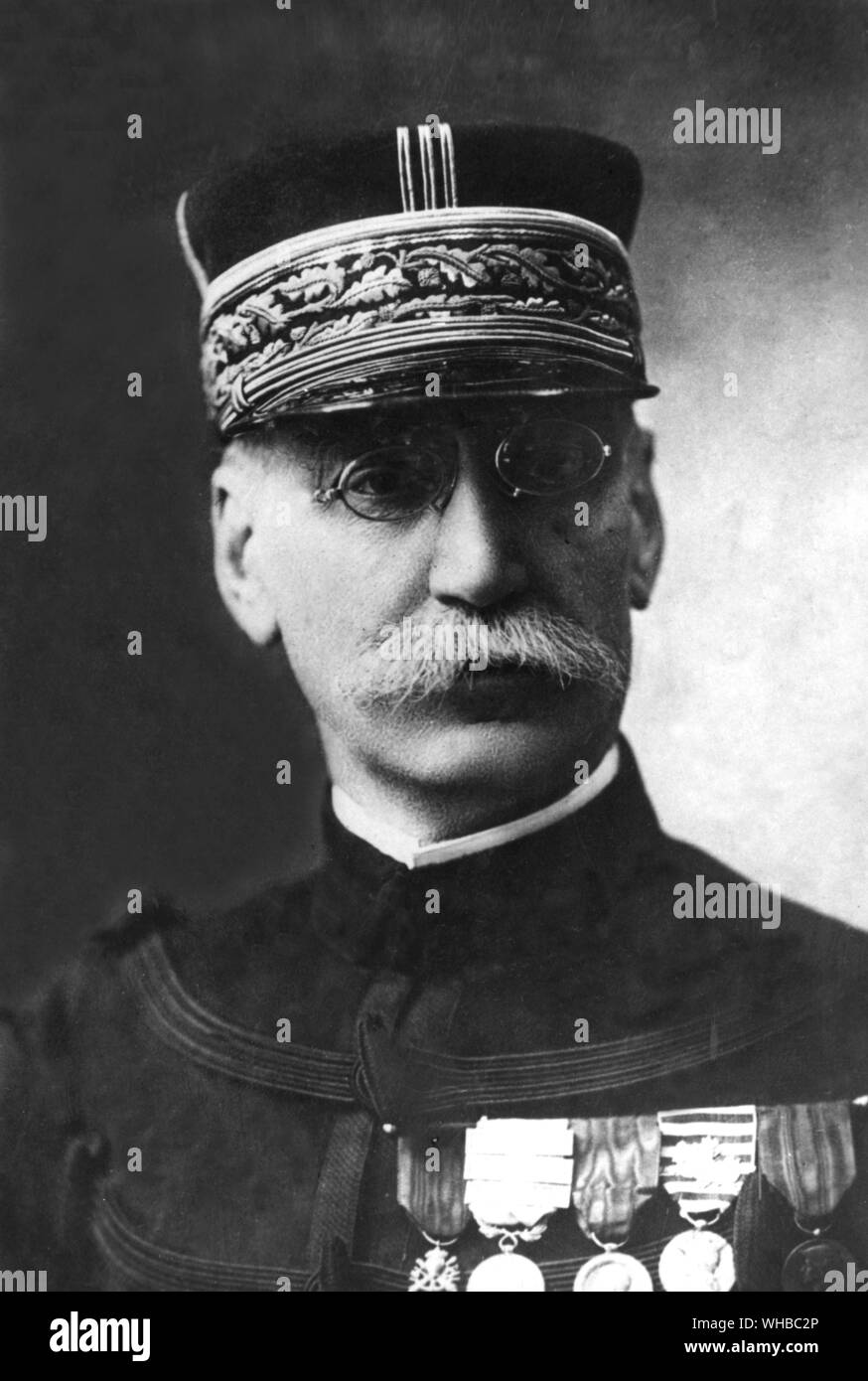 General Gallieni - Joseph Simon Gallieni (24. April 1849 - 27 Mai 1916) war ein französischer Soldat, die meisten Aktiven als militärischer Befehlshaber und Administrator in den französischen Kolonien und beendete seine Karriere während des Ersten Weltkrieges. Er Marschall von Frankreich posthum 1921.. Stockfoto