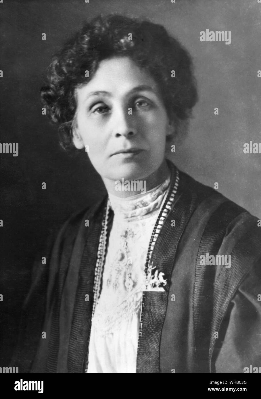 Emmeline Pankhurst (14. Juli 1858 - 14. Juni 1928) war einer der Gründer der britischen Suffragettenbewegung. (Sozialen und Politischen Der wspu Frauen union) ist der Name der Frau Pankhurst, mehr als alle anderen, die mit dem Kampf für die enfranchisement der Frauen im Vereinigten Königreich unmittelbar vor dem Ersten Weltkrieg verbunden ist. Stockfoto