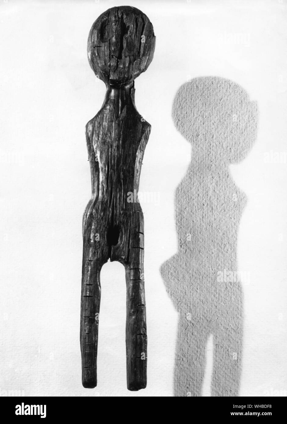 Dagenham Idol: Bronzezeit Holzfigur 1922 2500 v. Chr. gefunden Stockfoto