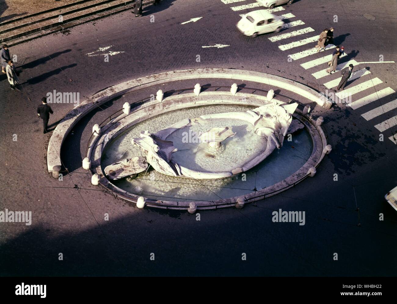 La Barcaccia Brunnen, Piazza di Spagna, Rom, Italien. . In 1627-29 gebaut Stockfoto