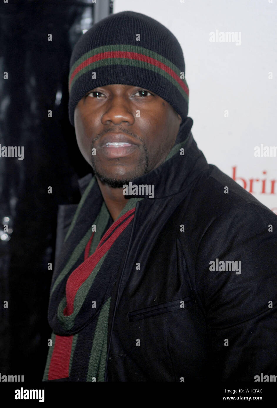 SMG NY1 Kevin Hart Little Fockers 121510 44.JPG NEW YORK, NY - 15. Dezember: Kevin Hart besucht die Weltpremiere von "Little Fockers" im Ziegfeld Theatre am 15. Dezember 2010 in New York City. (Foto durch Stürme Media Group) Menschen: Kevin Hart müssen Sie bei Interesse Michael Stürme Stürme Media Group Inc., 305-632-3400-Cell 305-513-5783 - Fax MikeStorm@aol.com Stockfoto