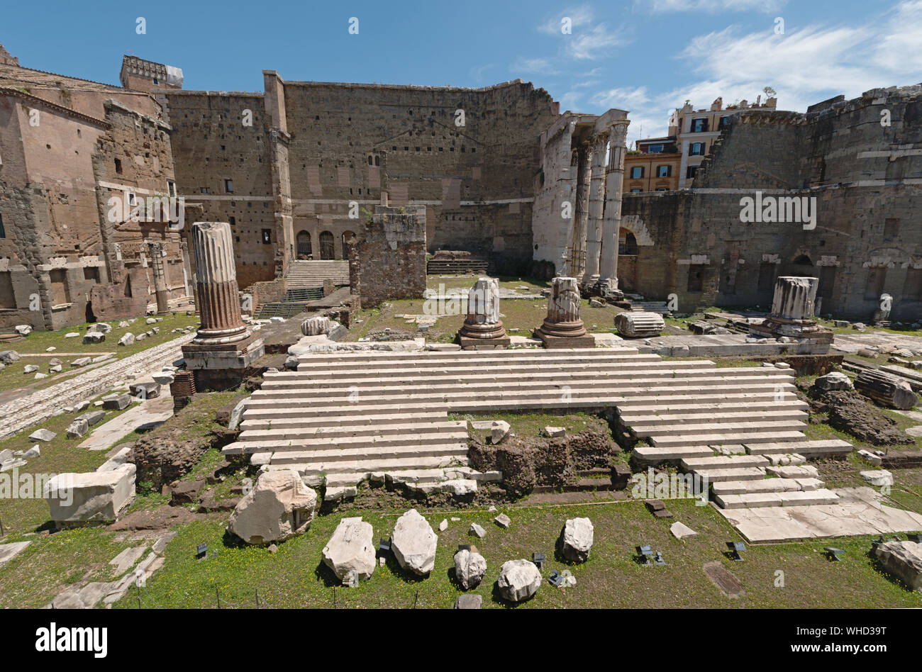 Tempel des Mars Ultor im Forum des Augustus. Rom, Italien Stockfoto