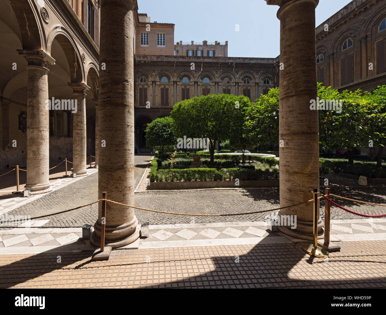 Hof der Galerie Doria Pamphilj, Rom, Italien Stockfoto