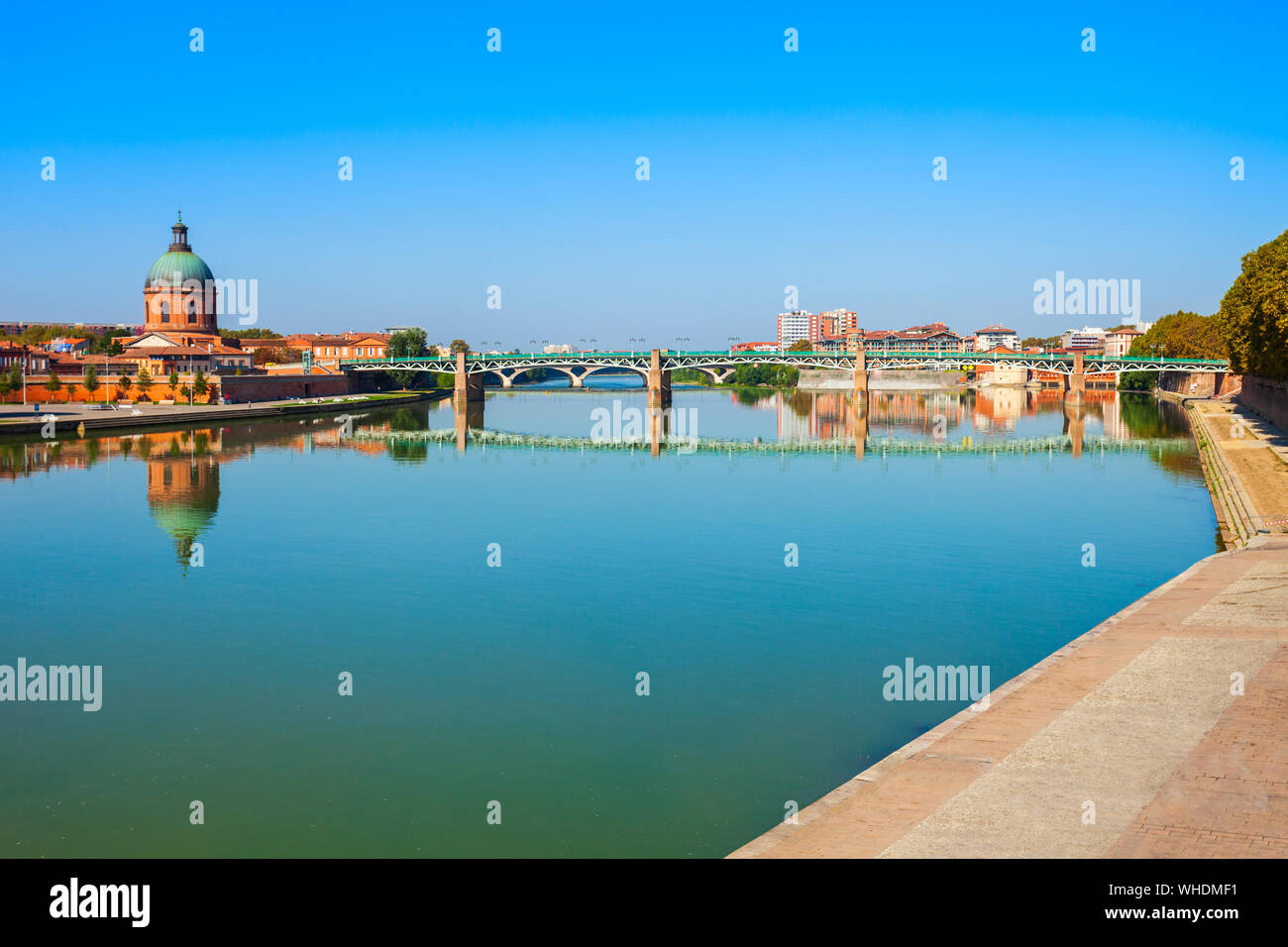 Kapelle des Krankenhauses Saint Joseph de La Grave und Garonne Flusses in Toulouse in Frankreich Stockfoto