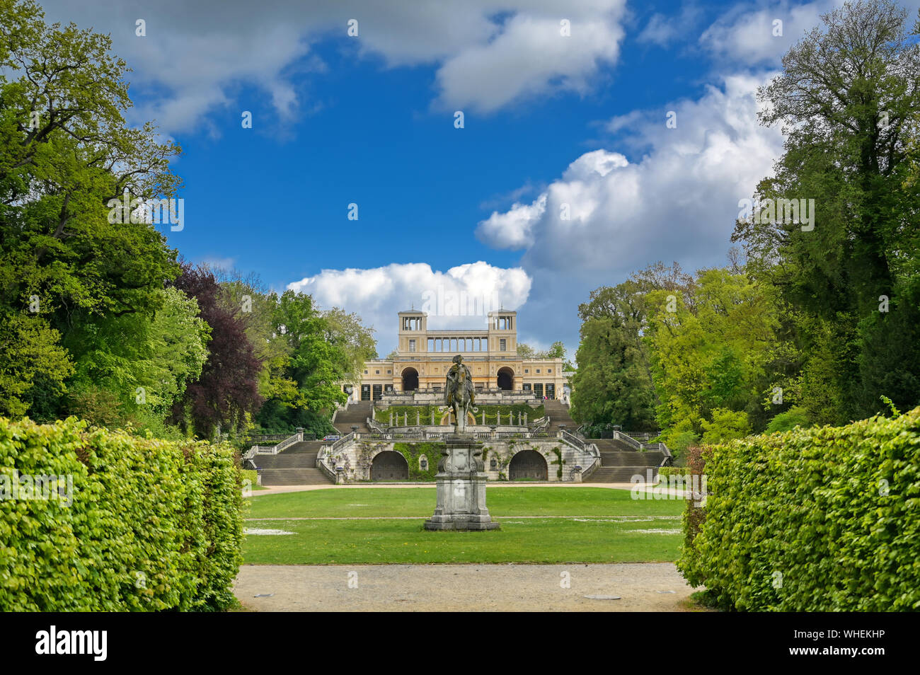 Die Orangerie im Park Sanssouci in Potsdam, Deutschland. Stockfoto
