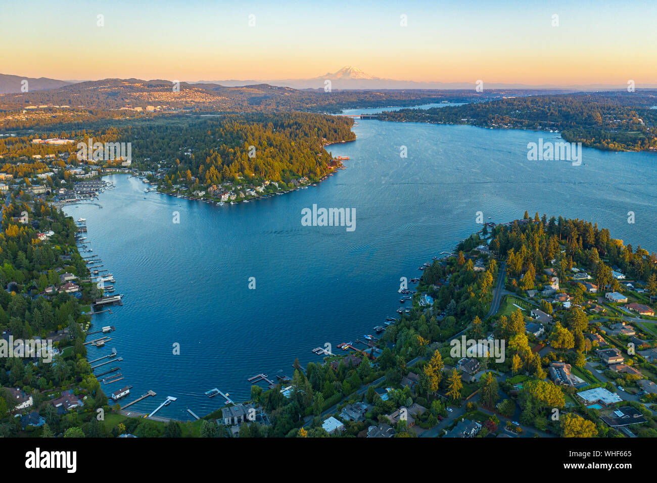 Drone Schuß der Stadt Bellevue von oben Stockfoto