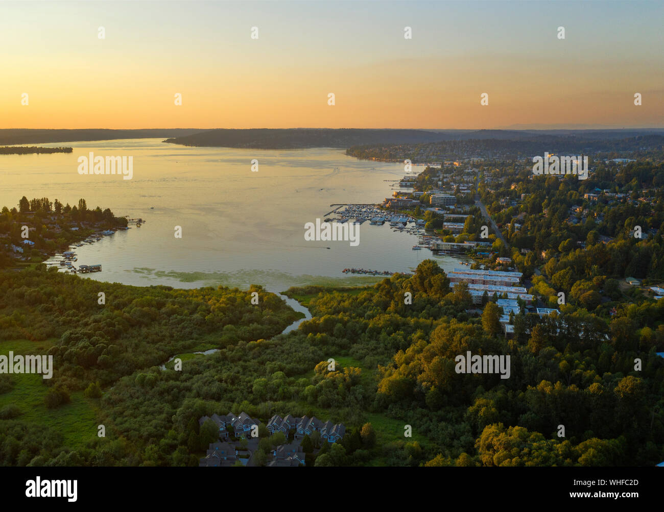 Drone Schuß der Stadt Bellevue von oben Stockfoto