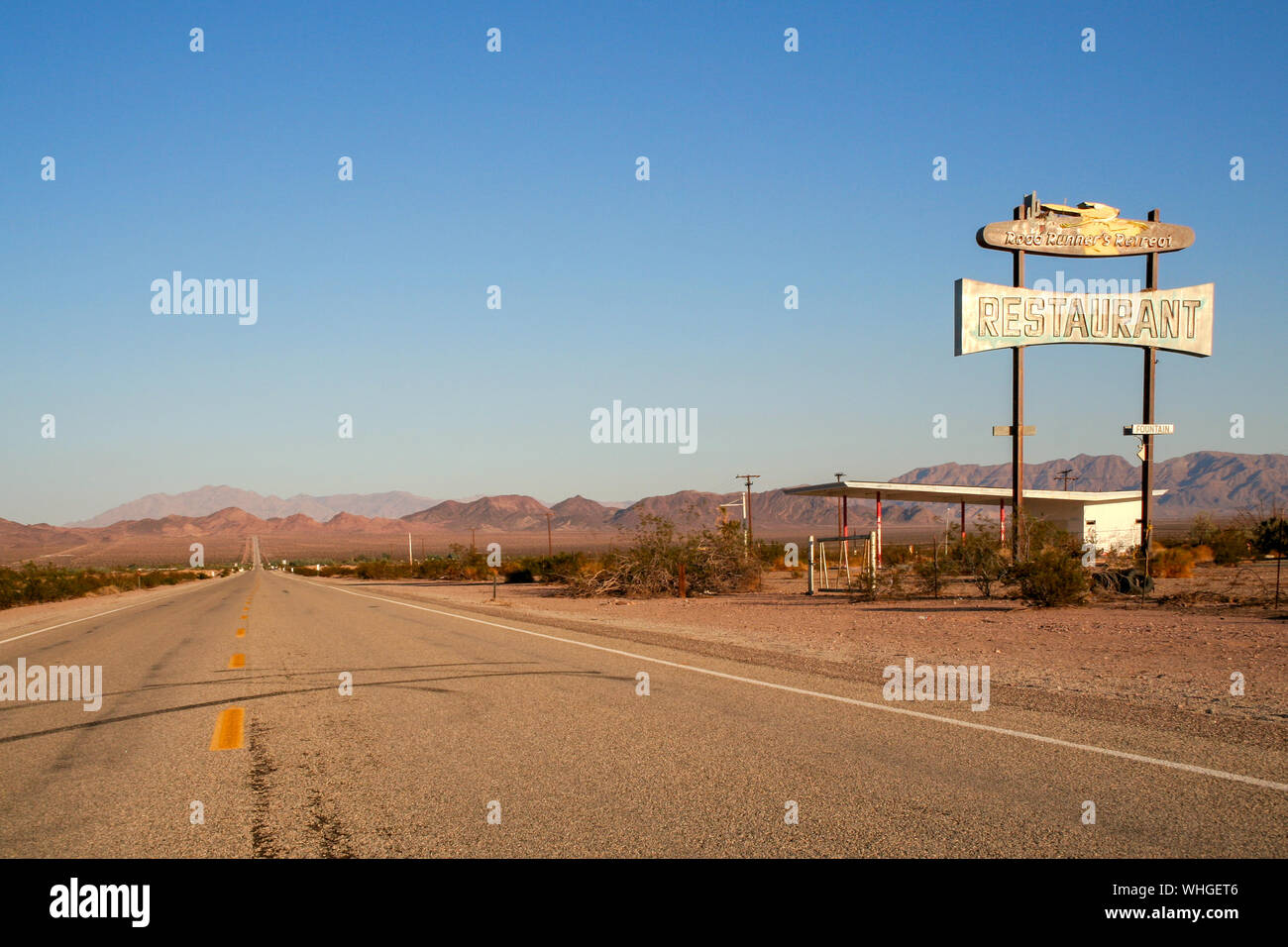 Verlassenes Restaurant und Pumpe Station entlang der Route 66 in Kalifornien, USA Stockfoto
