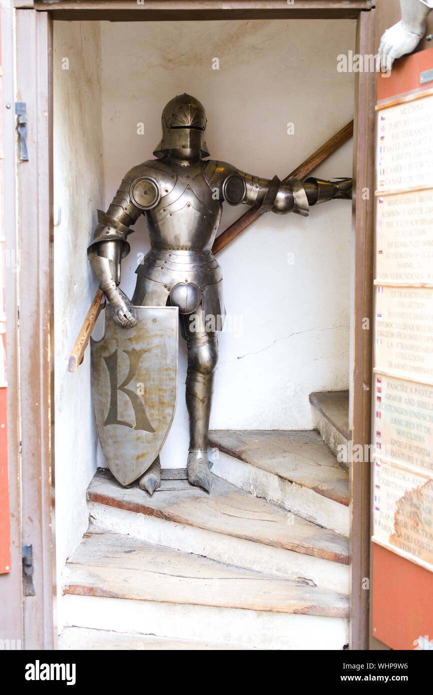 Rüstungsanzug auf der Prager Burg, Prag, Tschechische Republik Stockfoto