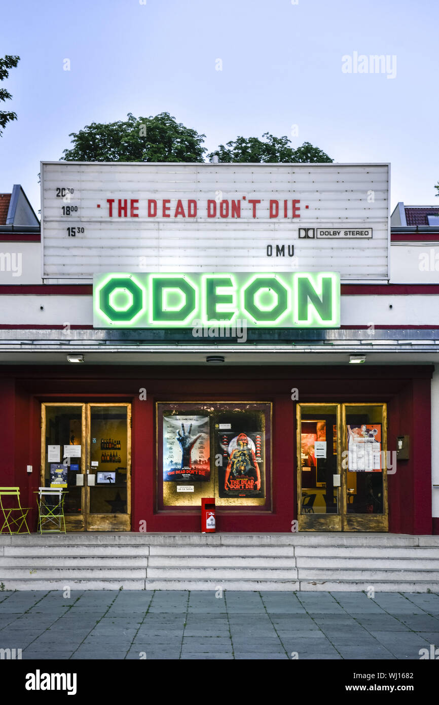 Berlin, Deutschland, Logo, Schrift, Zeichen, Schlaganfall, Logo, Aussicht, Außen, Draußen, außerhalb Aussicht, Blick von Außen, der Schönheit der Berge, Schöneberger, Beauty' Stockfoto