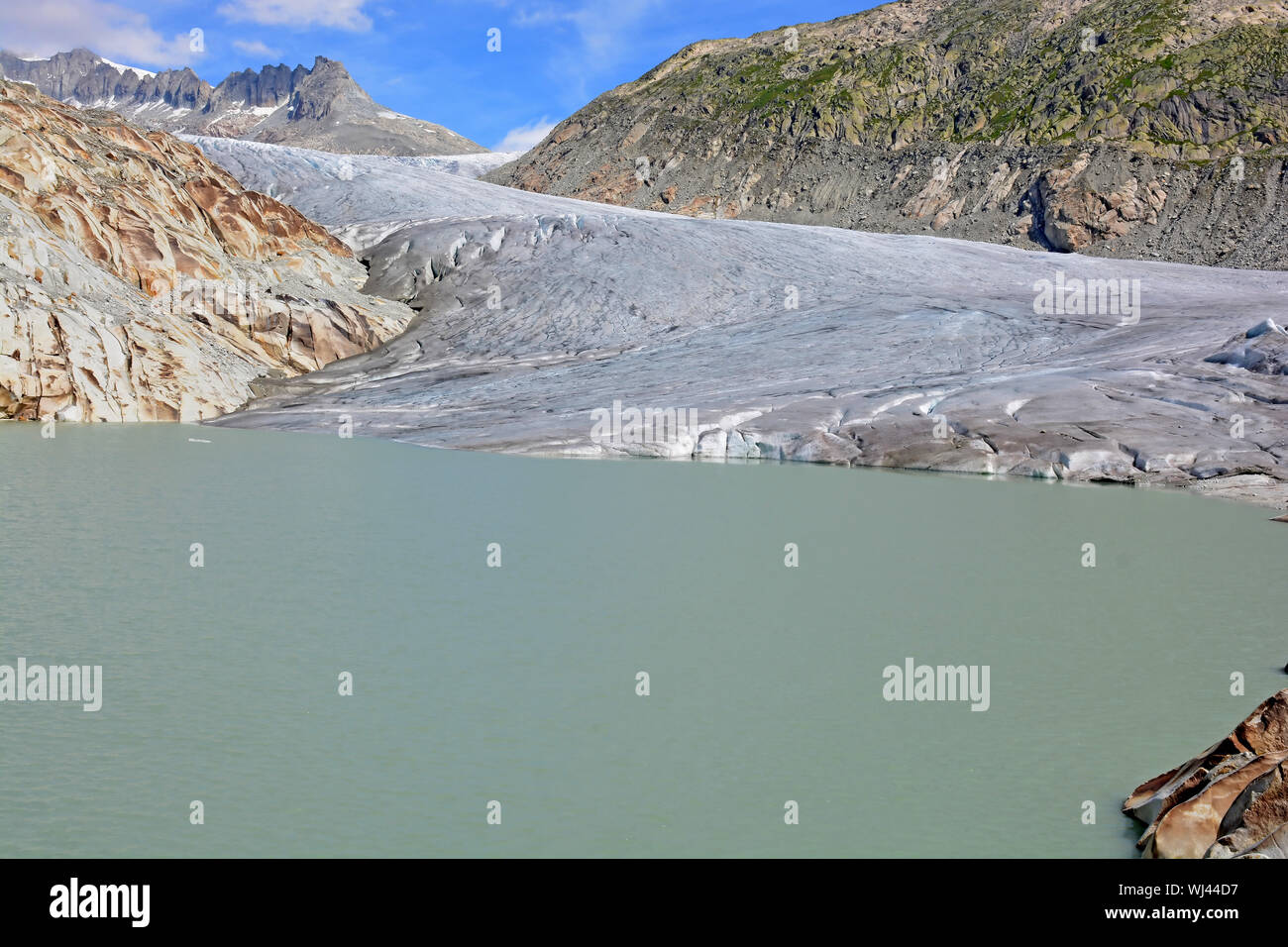 Der Rhonegletscher und den Gletschersee, die die Geburt der Rhone in den Schweizer Alpen. Stockfoto