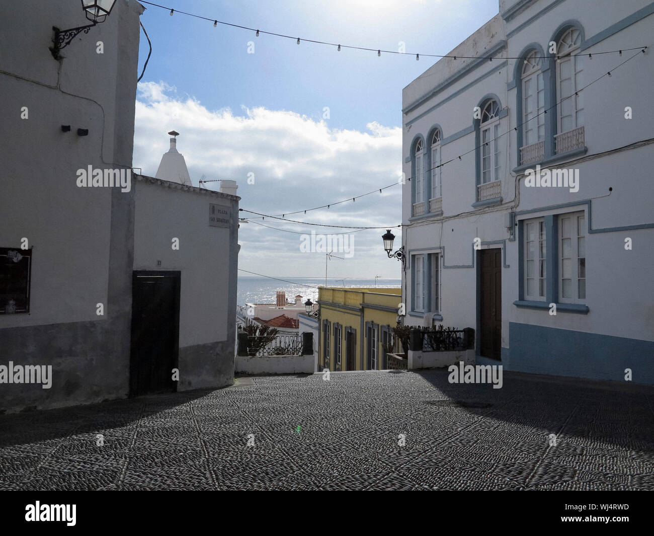 Sonnige oceanfront Stadt und Gebäude, Santa Cruz de La Palma, Spanien Stockfoto