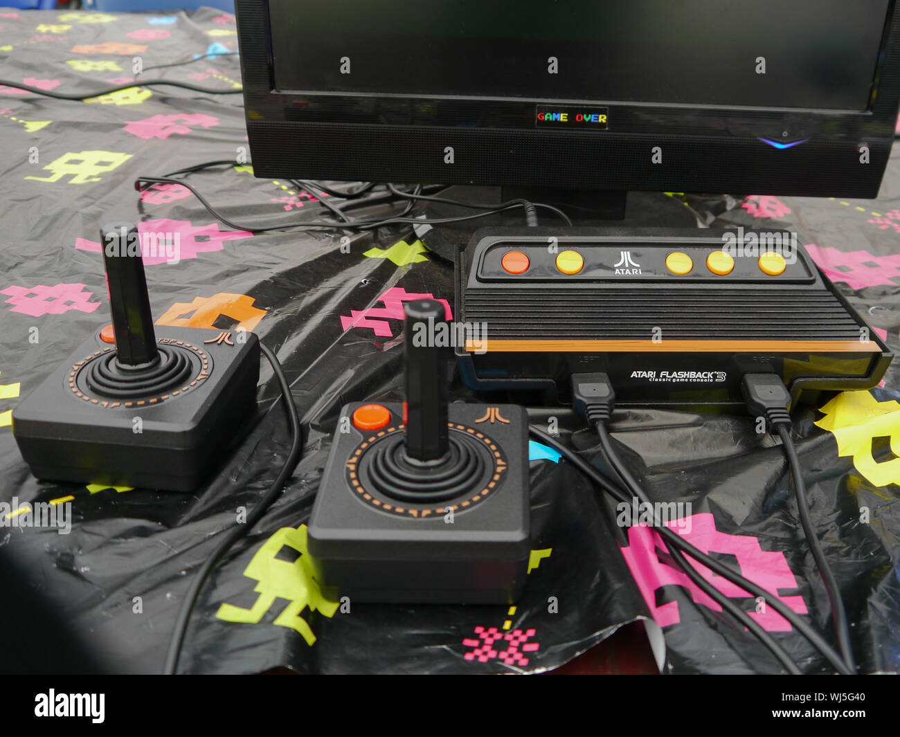Ein klassisches Retro-Gaming-System aus den 80er Jahren Stockfoto