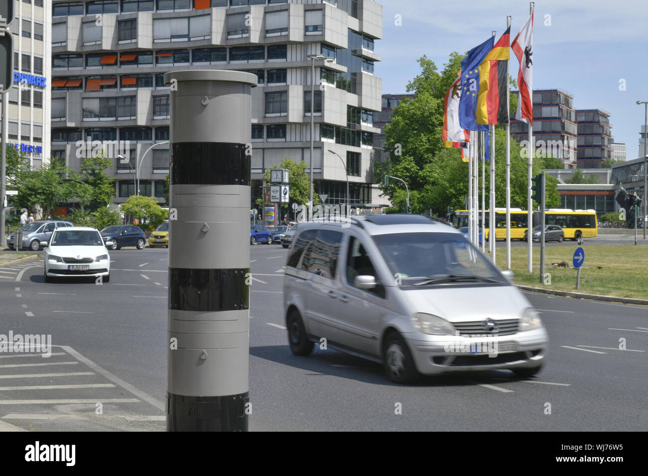 Auto, Autos, Autoverkehr, Berlin, Flitzer, streaker Ampel, Charlottenburg, Charlottenburger, Charlottenburg-Wilmersdorf, Deutschland, Ernst R Stockfoto