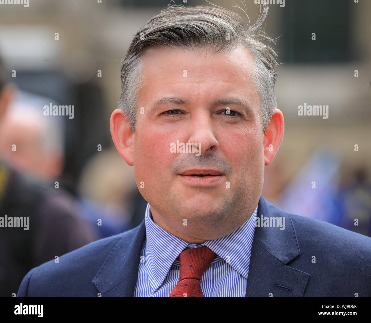 Westminster, London, Großbritannien. 03. Sep 2019. Jon Ashworth, Arbeit Shadow Gesundheit Sekretärin. Politiker sind in und um College Green interviewt 'Material Dorf' in Westminster am Tag Parlament kehrt aus der Aussparung. Credit: Imageplotter/Alamy Live News Credit: Imageplotter/Alamy leben Nachrichten Stockfoto