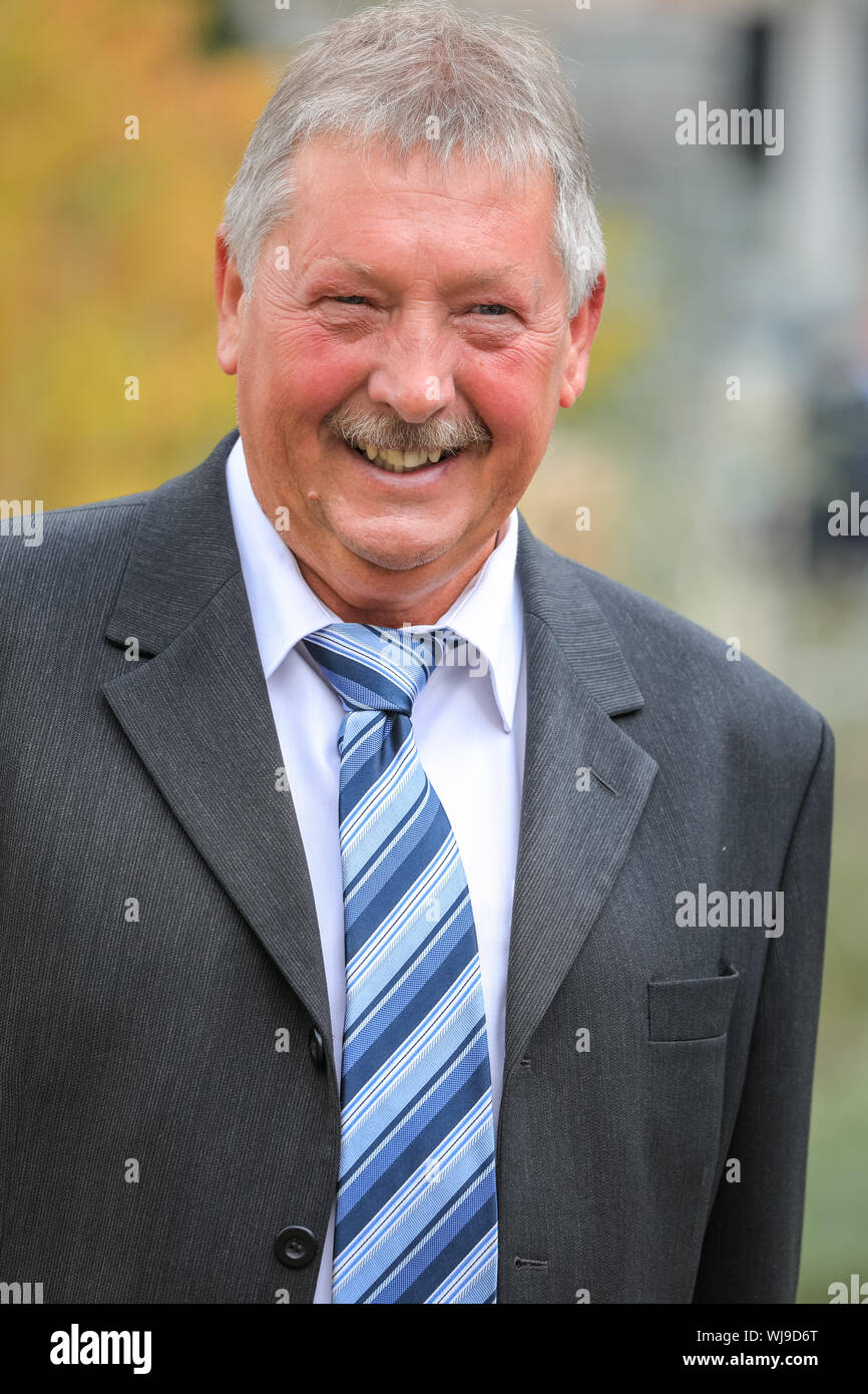 Westminster, London, Großbritannien. 03. Sep 2019. Sammy Wilson, MP, DUP. Politiker sind in und um College Green interviewt 'Material Dorf' in Westminster am Tag Parlament kehrt aus der Aussparung. Credit: Imageplotter/Alamy Live News Credit: Imageplotter/Alamy leben Nachrichten Stockfoto