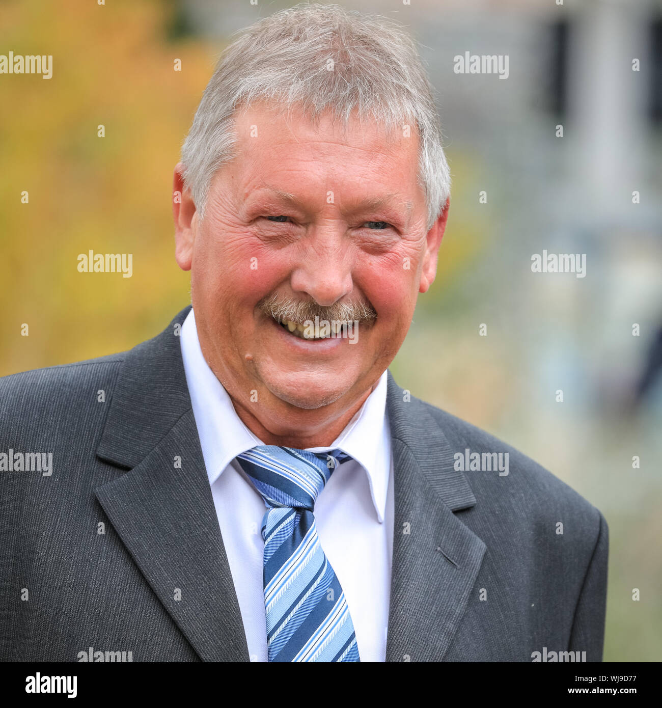 Westminster, London, Großbritannien. 03. Sep 2019. Sammy Wilson, MP, DUP. Politiker sind in und um College Green interviewt 'Material Dorf' in Westminster am Tag Parlament kehrt aus der Aussparung. Credit: Imageplotter/Alamy Live News Credit: Imageplotter/Alamy leben Nachrichten Stockfoto