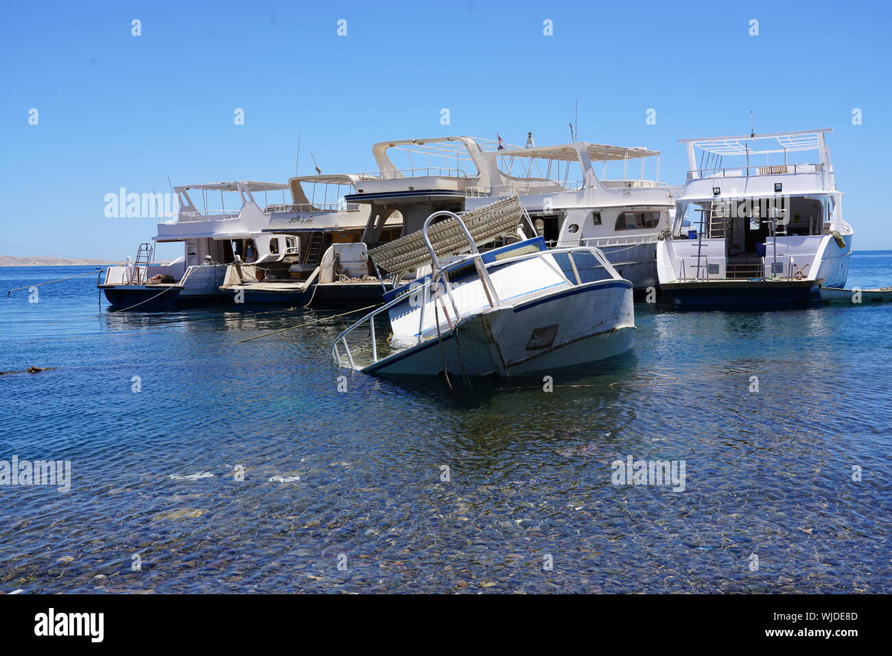 Boote vor einer Werft Altstadt Hurghada Stockfoto