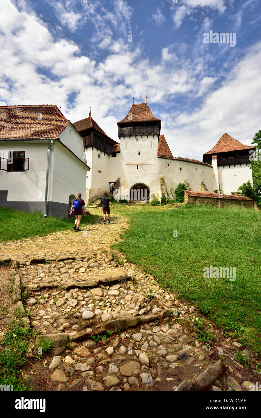 Die viscri befestigte Kirche wurde durch die Siebenbürger sächsischen Gemeinschaft in Viscri im 13. Jahrhundert erbaut. Es ist ein UNESCO Weltkulturerbe. Rumänien Stockfoto