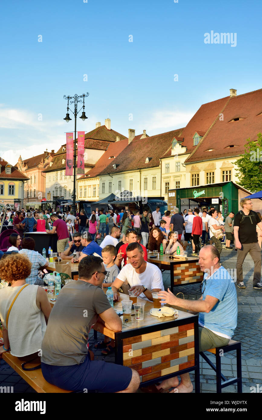 Street Food Festival in Piata Mare. Sibiu, Siebenbürgen. Rumänien Stockfoto