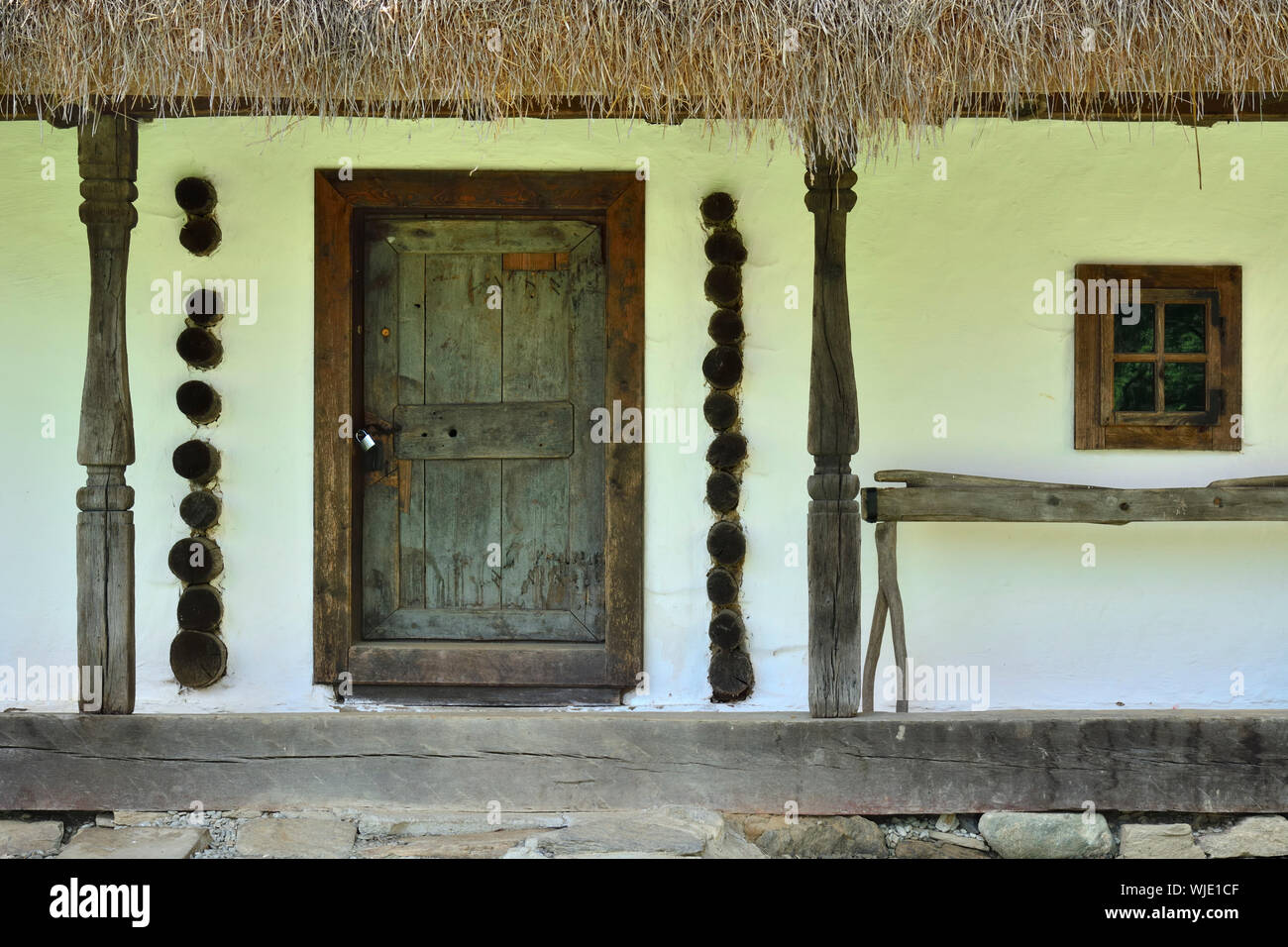 Traditionelles Bauernhaus in Rumänien. ASTRA Museum der traditionellen Folk Zivilisation, ein Freilichtmuseum außerhalb Sibiu, Siebenbürgen. Rumänien Stockfoto