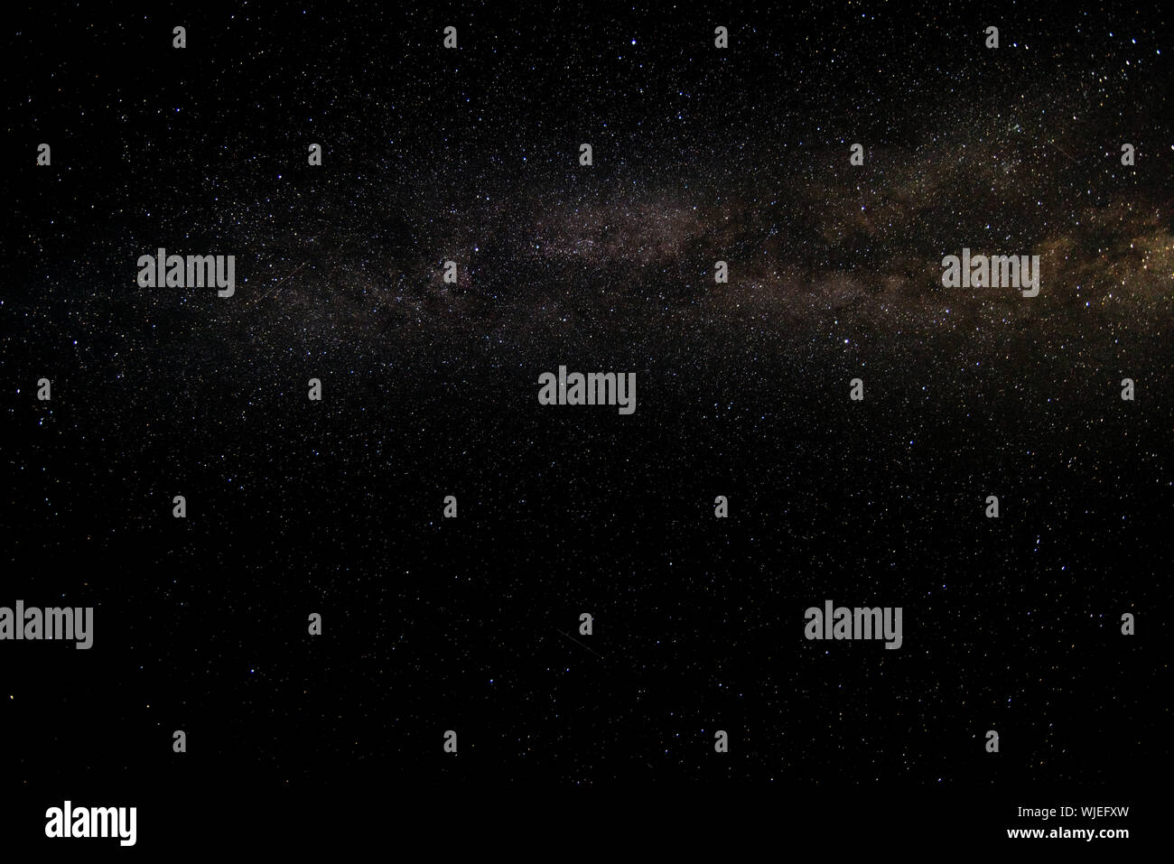 Schöne milchstrasse Sterne und Sternbilder in der Nacht geschossen weg von der Lichtverschmutzung in der Stadt Stockfoto Schöne milchstrasse Sterne und Sternbilder in der Nacht geschossen weg von der Lichtverschmutzung in der Stadt Stockfoto