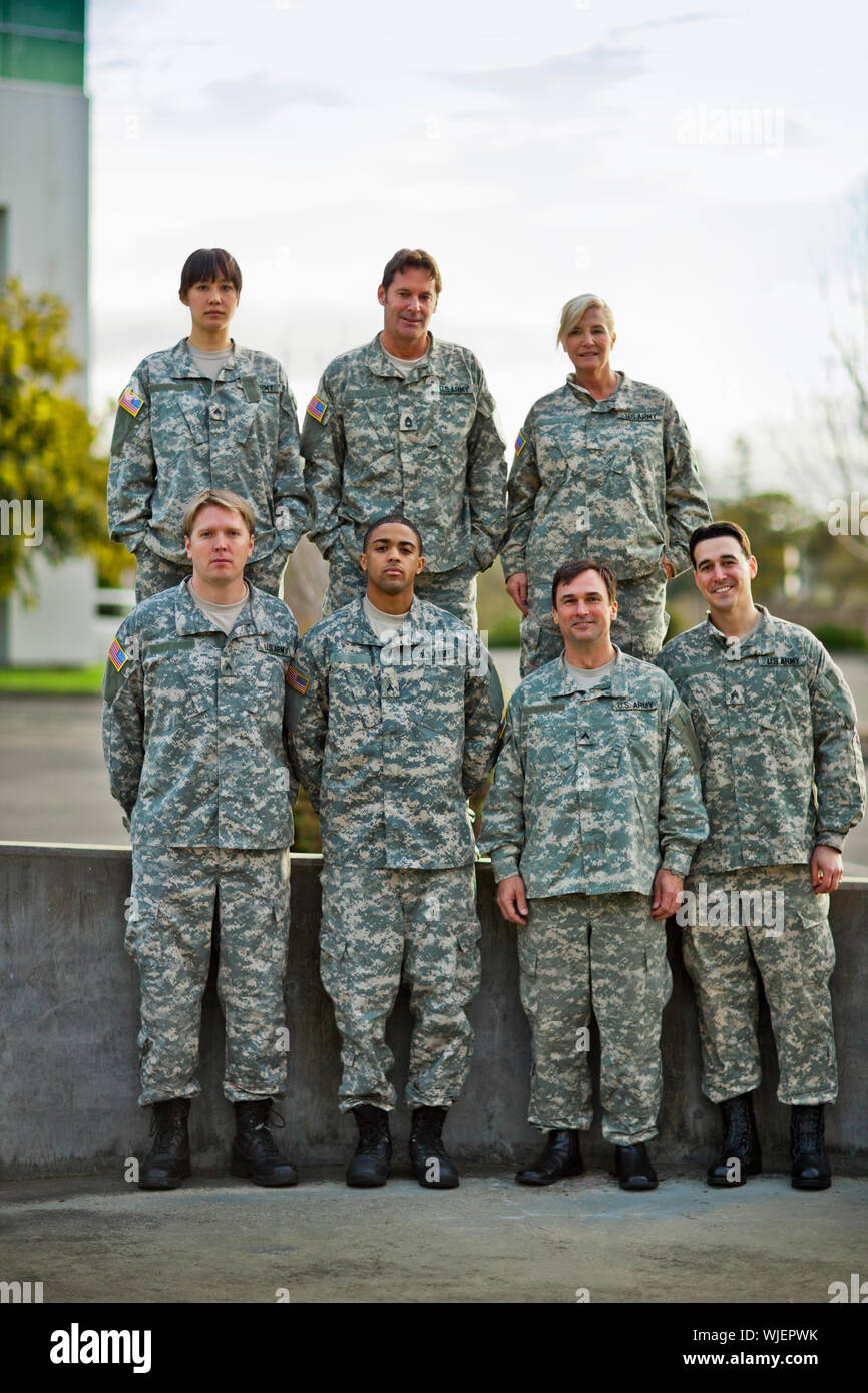 Porträt einer Gruppe von US-Soldaten für ein Foto posieren. Stockfoto