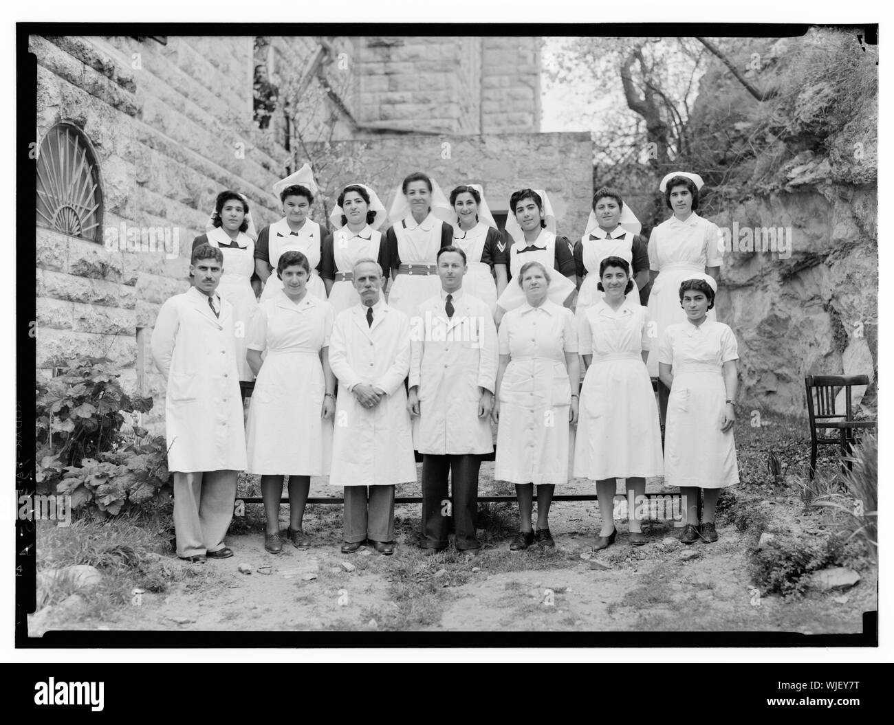 Hebron Hospital Group in Hebron, Dr. Walker & Personal, März 4, '44 Stockfoto