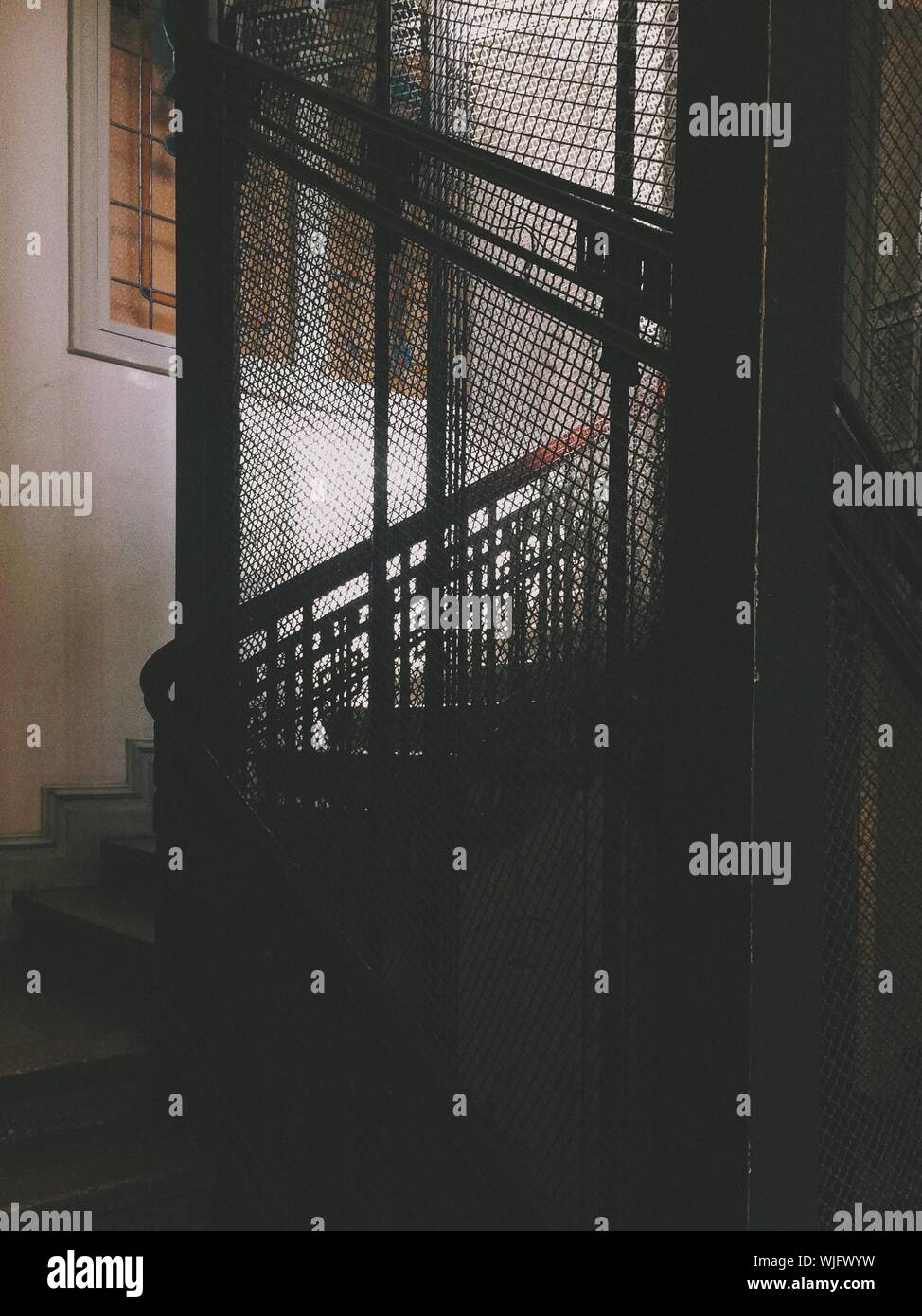 Gitterrost Stufen Stockfotos Gitterrost Stufen Bilder Alamy