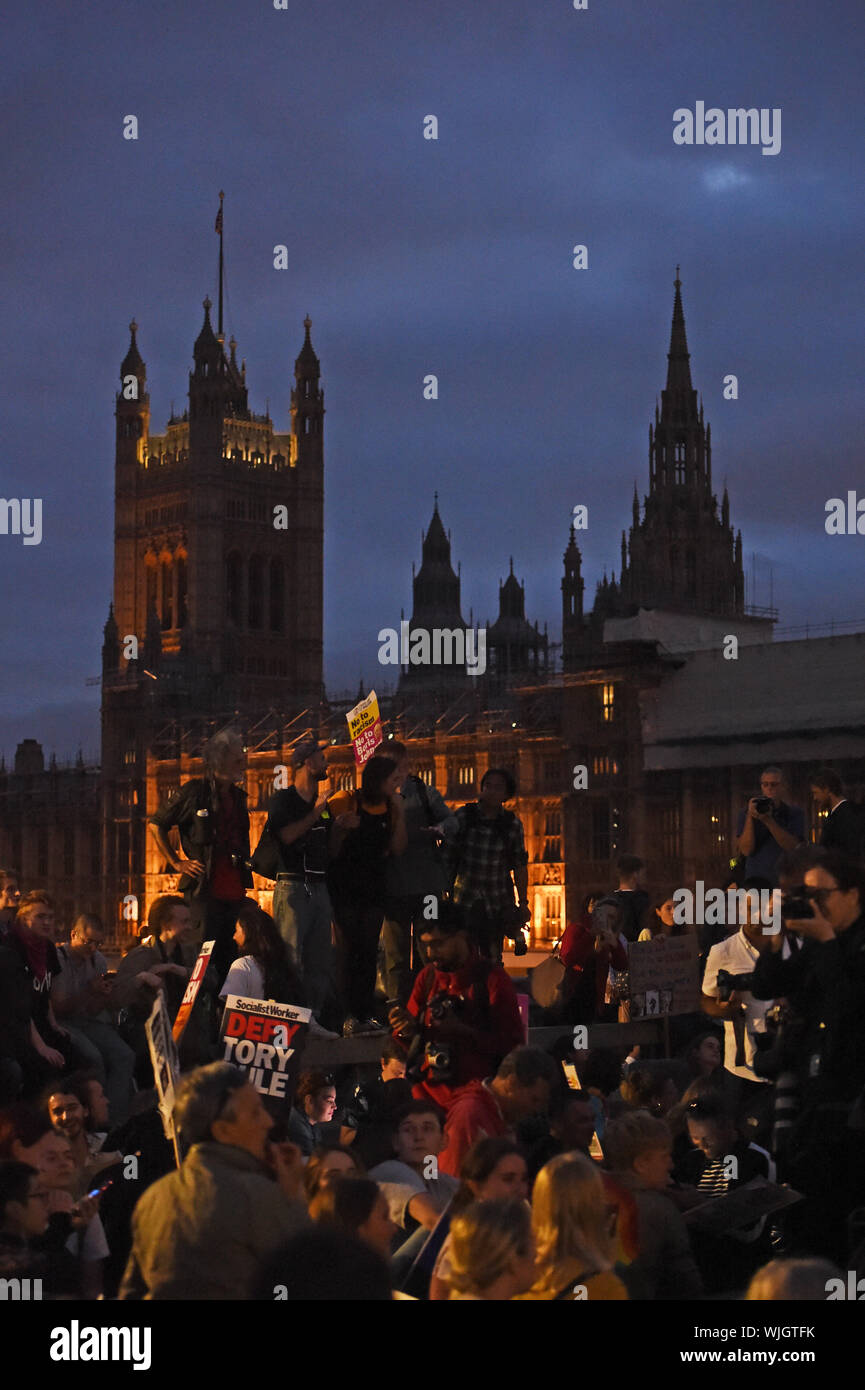 Brexit Demonstranten in Westminster, London als MPs sind im Notfall Debatte über ein neues Gesetz kein-deal Brexit zu blockieren. Stockfoto