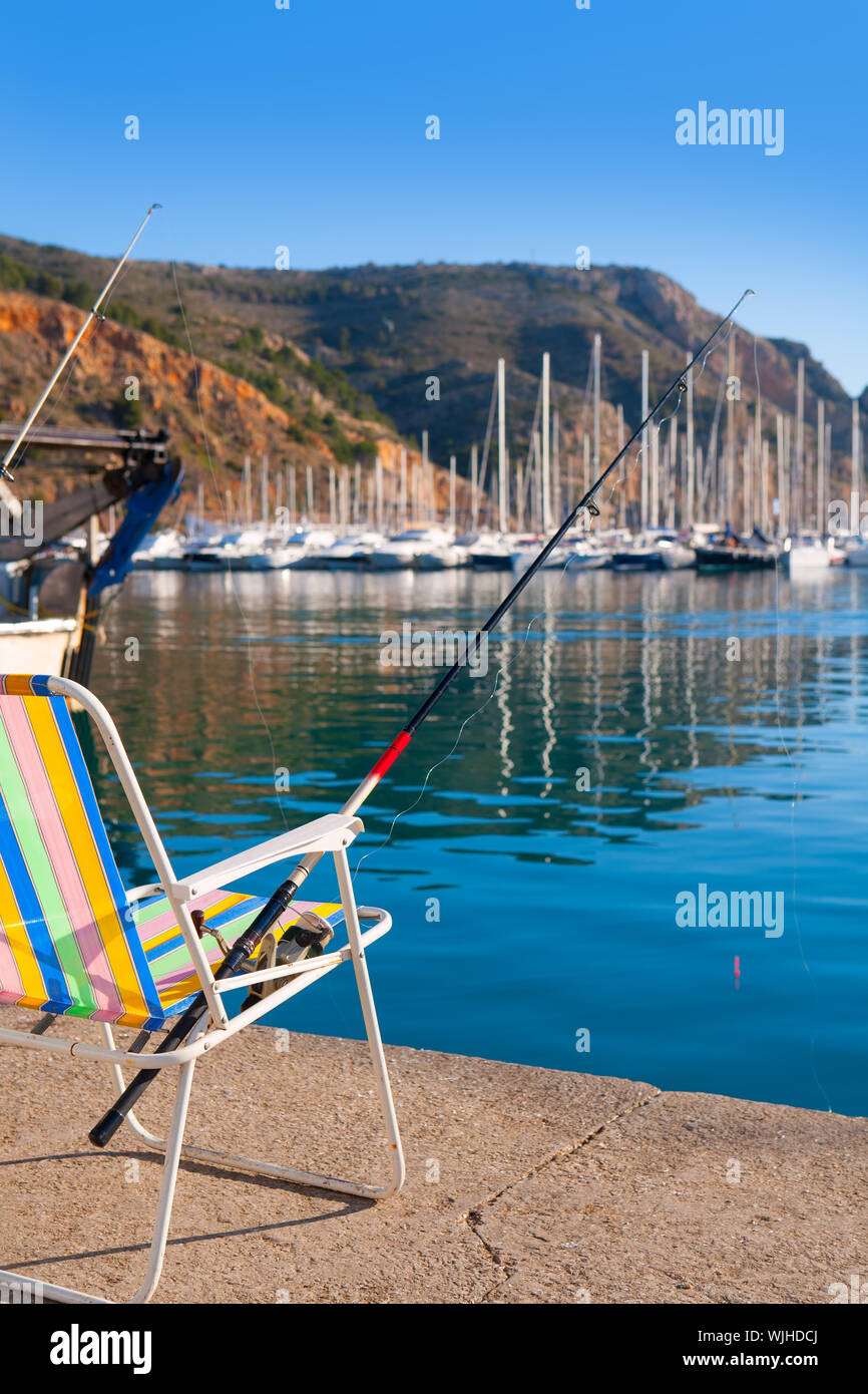 Javea in Alicante Fischerboote im Meer der spanischen Mittelmeerküste Stockfoto