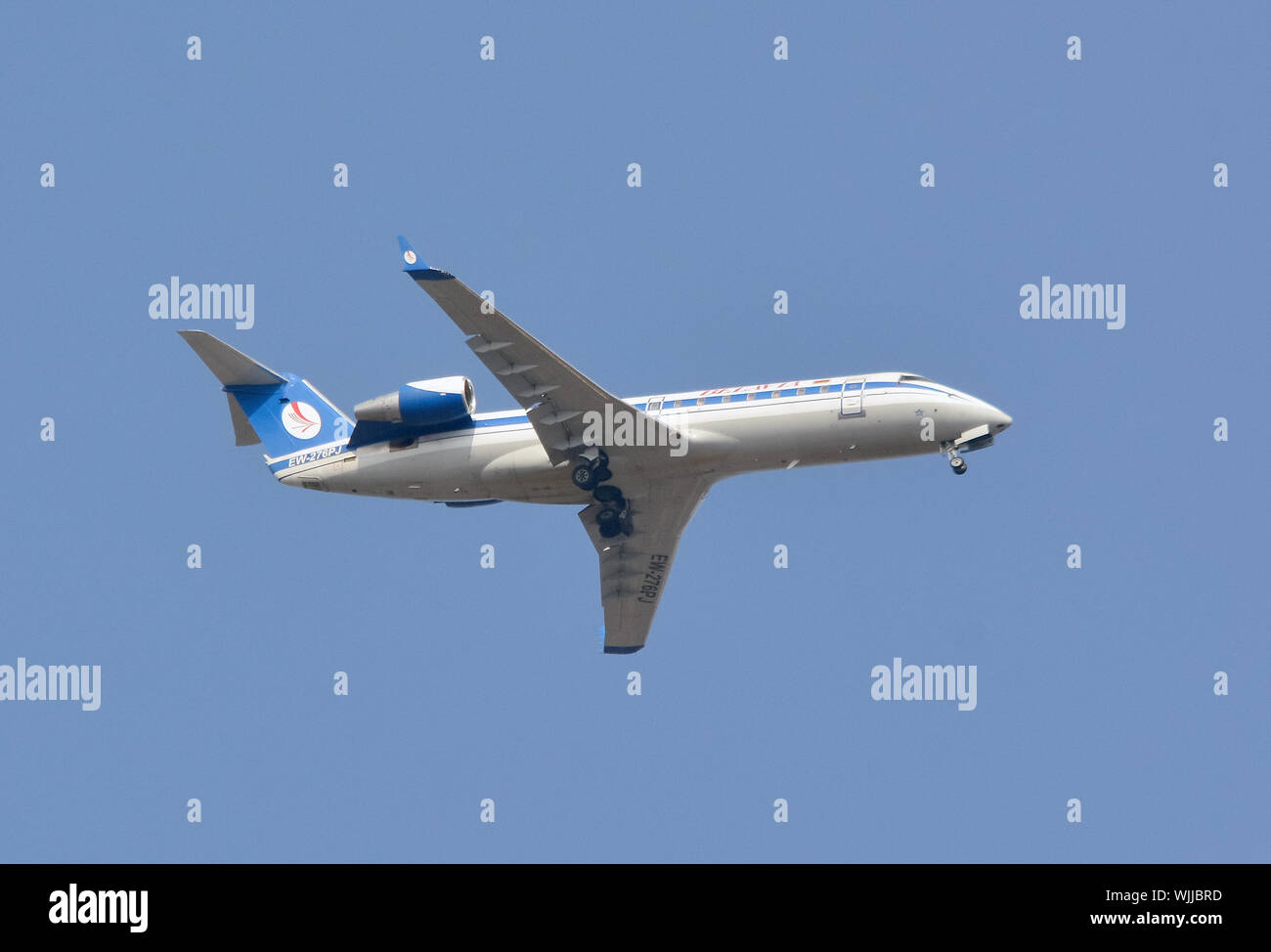 Belavia - Bombardier CRJ-200er-Flugzeug Stockfoto