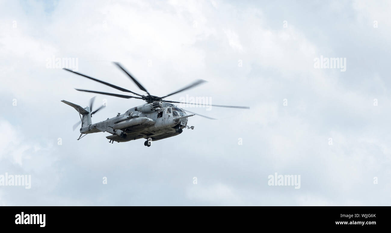 CH-53 Super Hengst Heli im Flug. Markierungen wurden entfernt Stockfoto