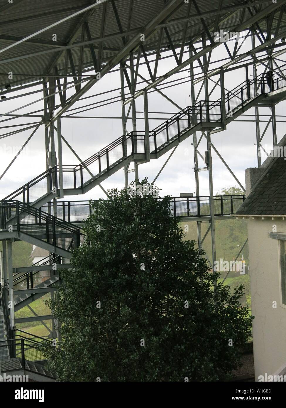 Externe Gehwege in der high-tech 'Box' über den Hügel errichtet bieten einzigartige Chancen Mackintosh's Architektur aus allen Blickwinkeln zu betrachten. Stockfoto