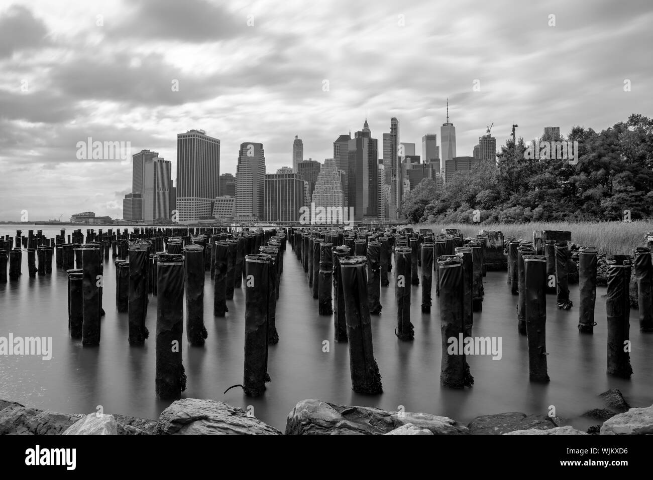 DUMBO - Down Under die Manhattan Bridge Überführung Stockfoto