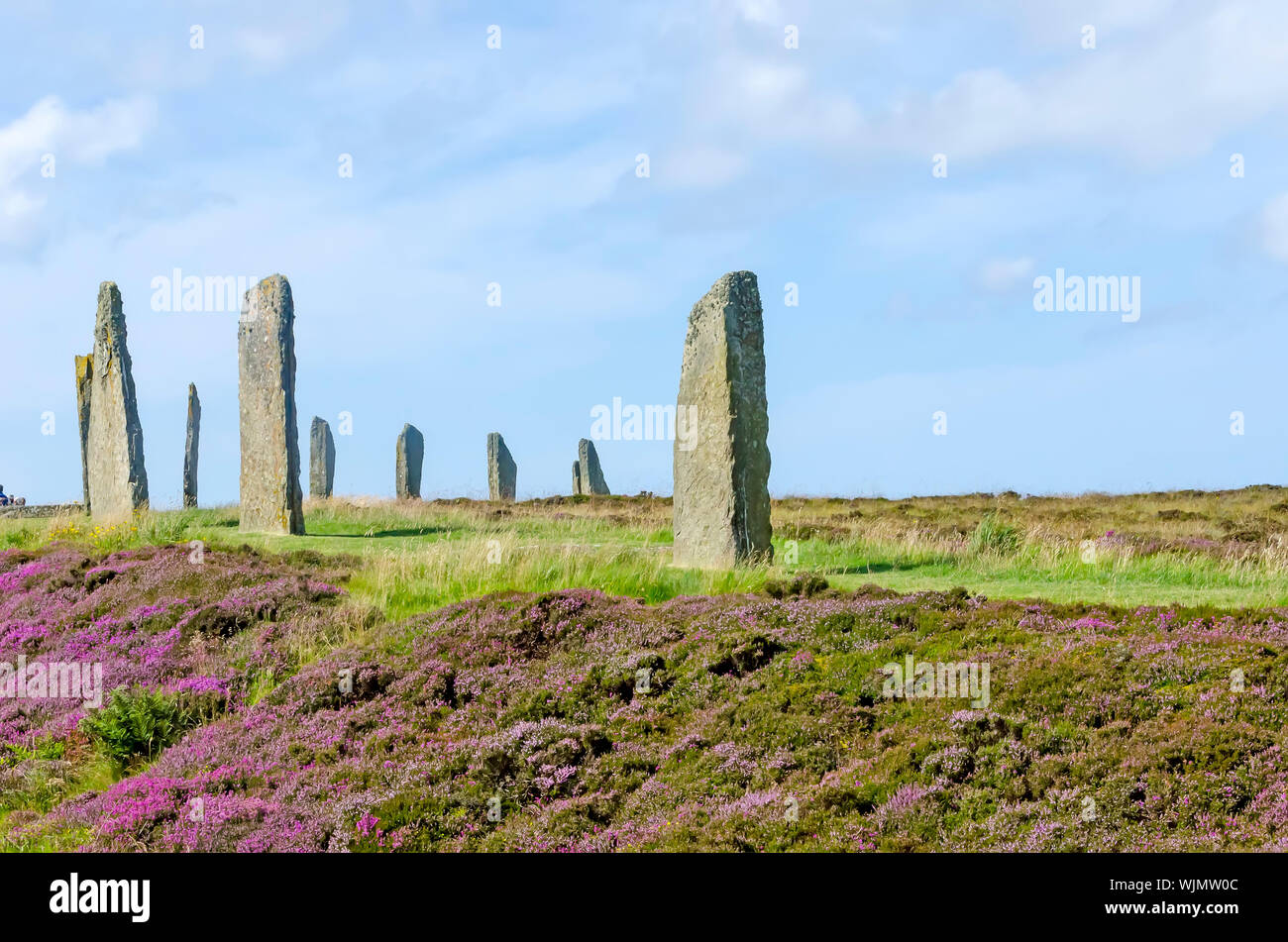 Ring von Brodgar errichtet 2500 v. Chr.-2000 v. Chr. ist die drittgrößte Steinkreis in der Britischen Inseln. Stockfoto