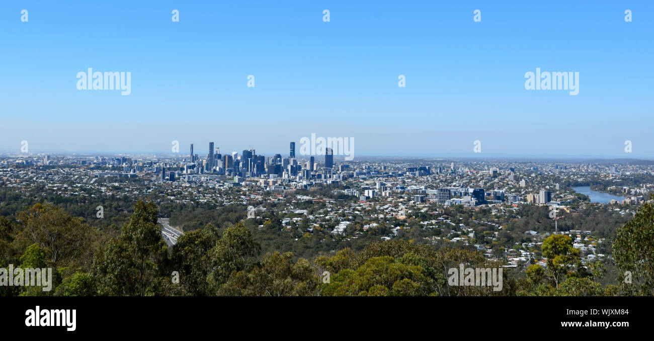 Malerischer Blick auf die Stadt Brisbane vom Mt Coot-tha-Aussichtspunkt, Queensland, Queensland, Australien Stockfoto