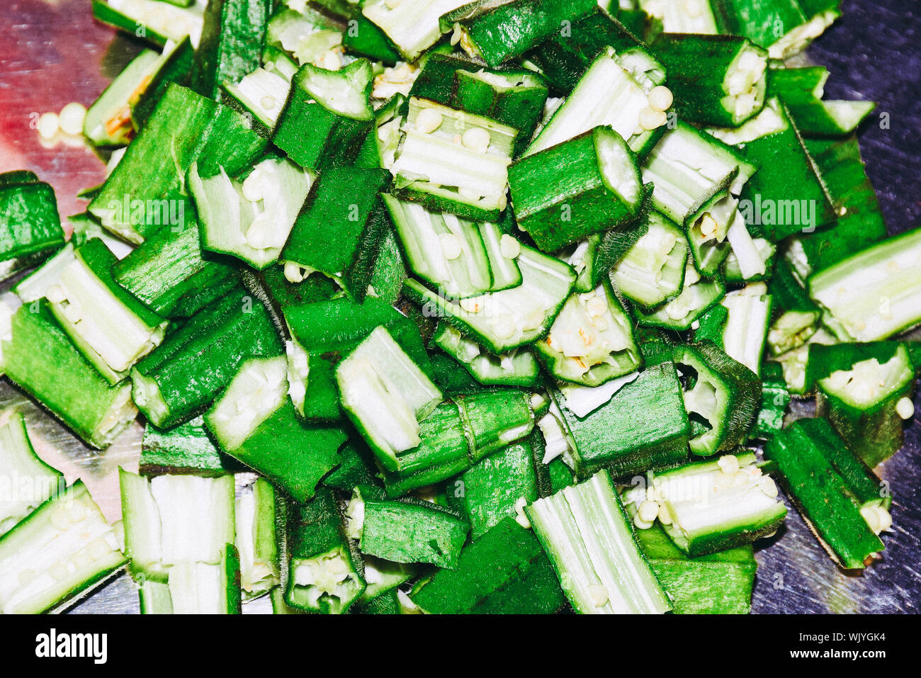 Okra scheiben Bild, Grün und frische Scheiben von Lady Finger Stockfoto