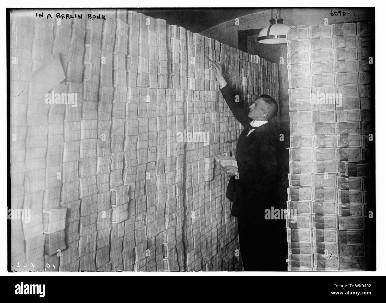 In einer Berliner Bank Stockfoto