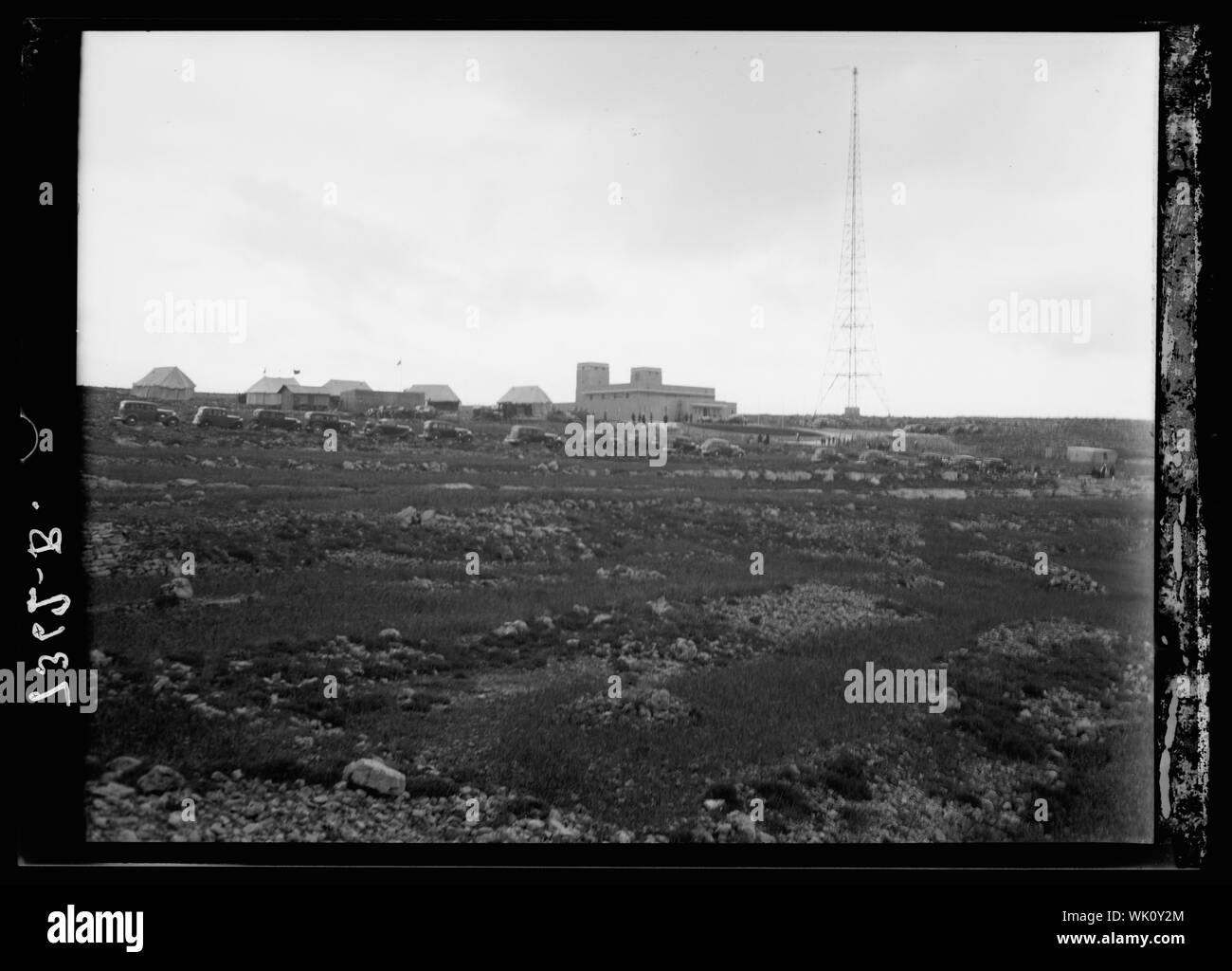 Einweihung des Palästina Broadcasting Service. 30. März-1936. Allgemeine Ansicht des Rundfunks Türme am Tag der Eröffnung Ramallah Stockfoto